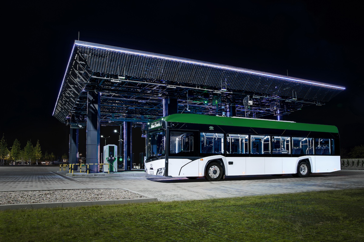 Solaris Showcases Urbino 12 Electric With New Batteries Up To 600 KWh