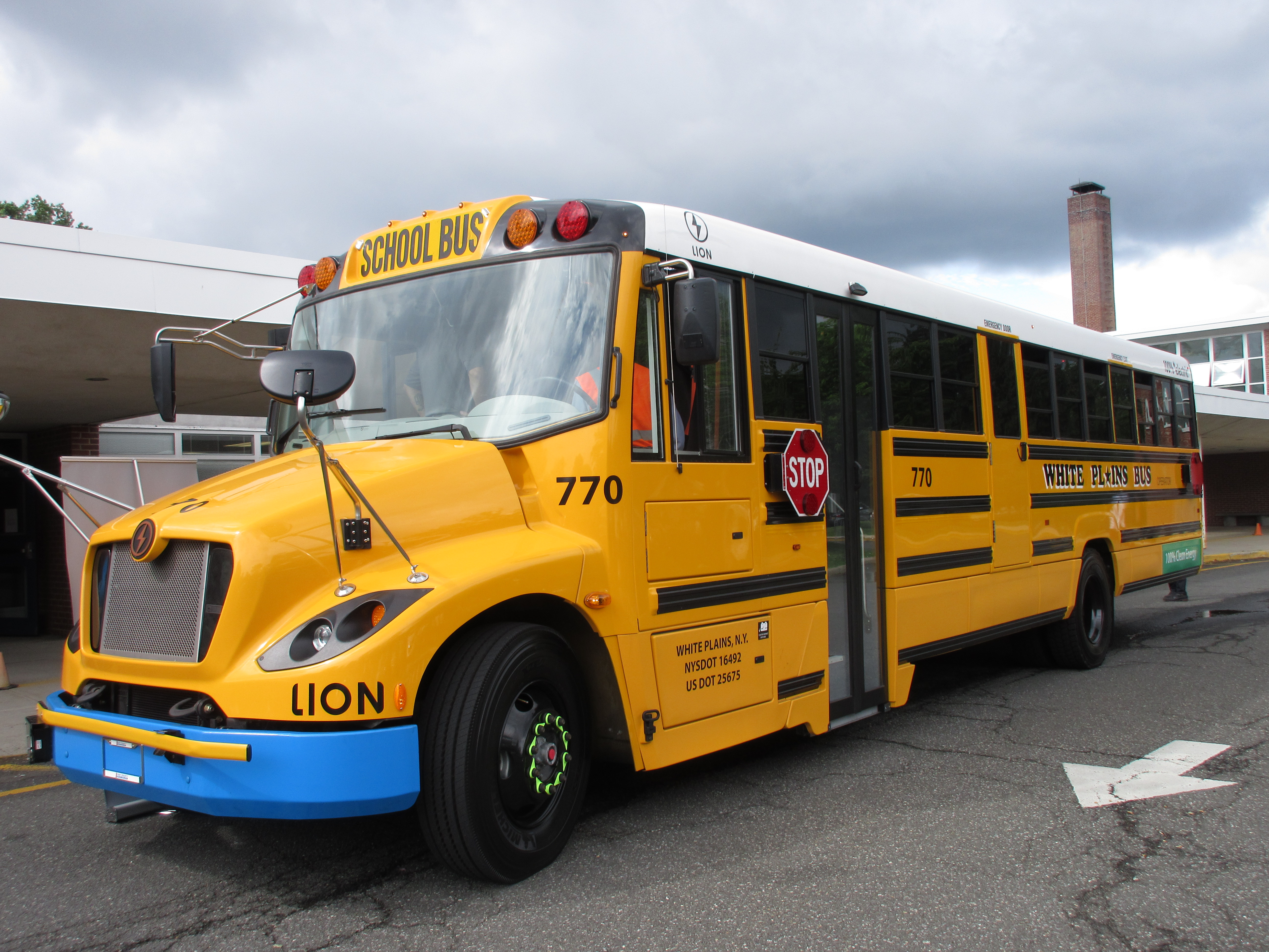 Electric school bus fleet in NY State