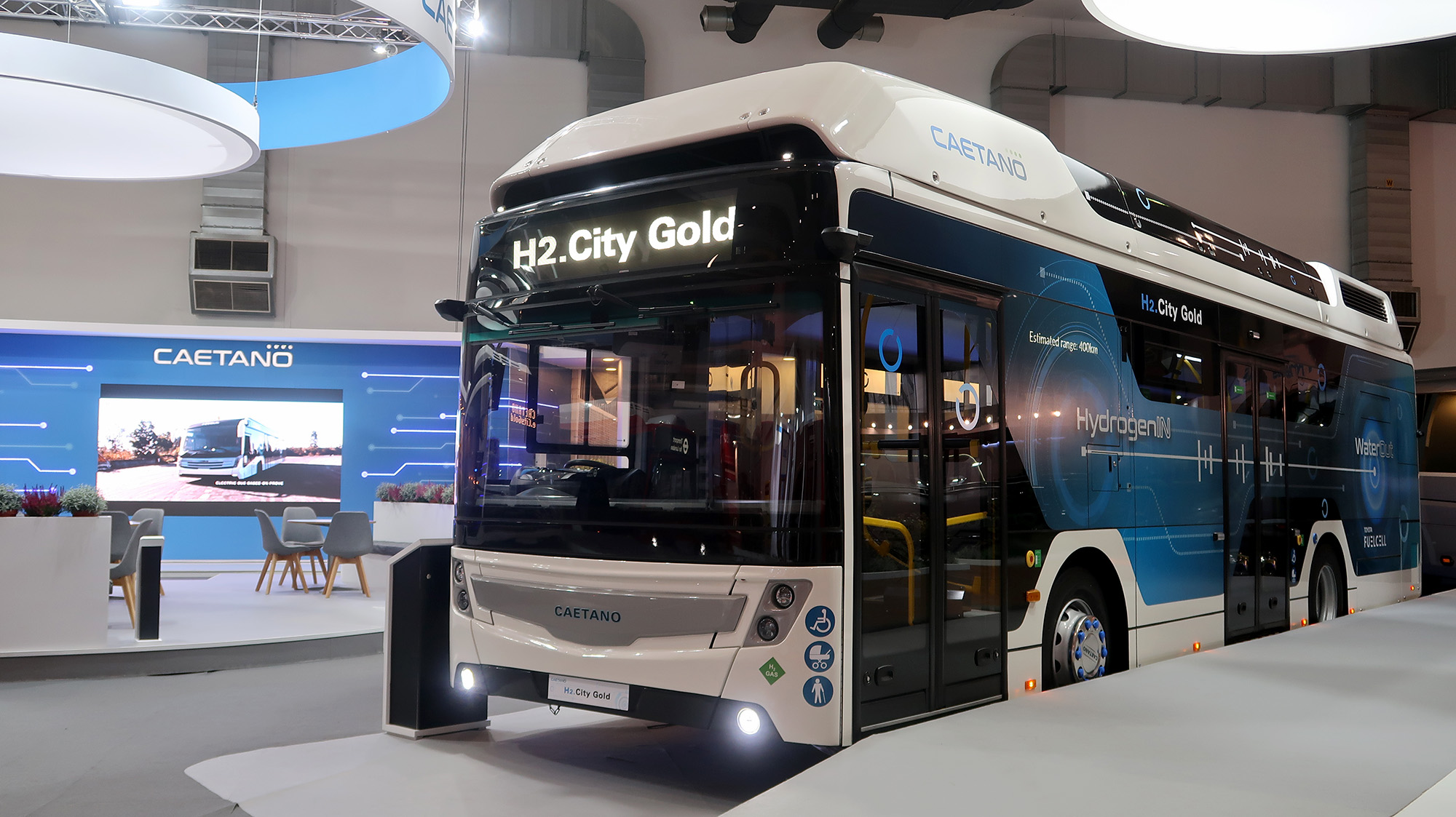 CaetanoBus hydrogen bus launched with Toyota. 400 km with one refill - Sustainable Bus