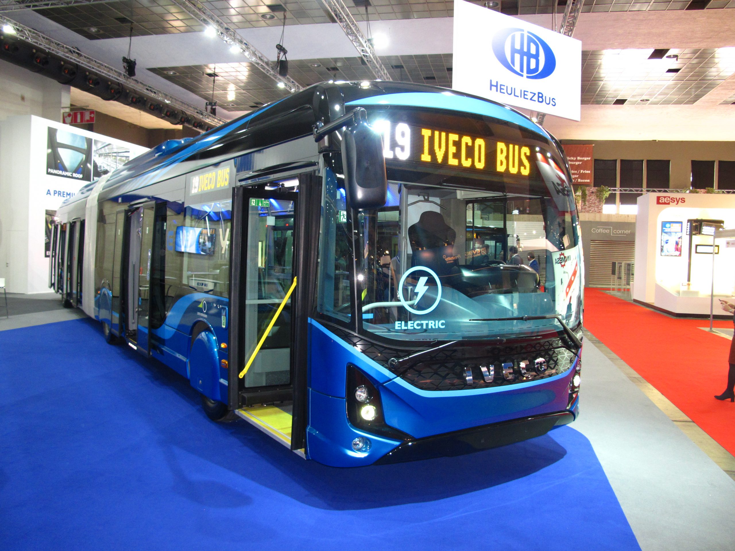 e-way-unveiled-the-electric-bus-with-iveco-s-logo-and-record-breaking