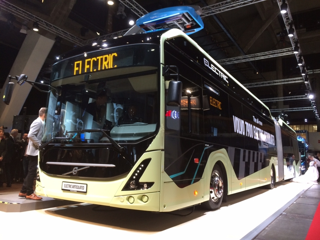 electric bus transdev