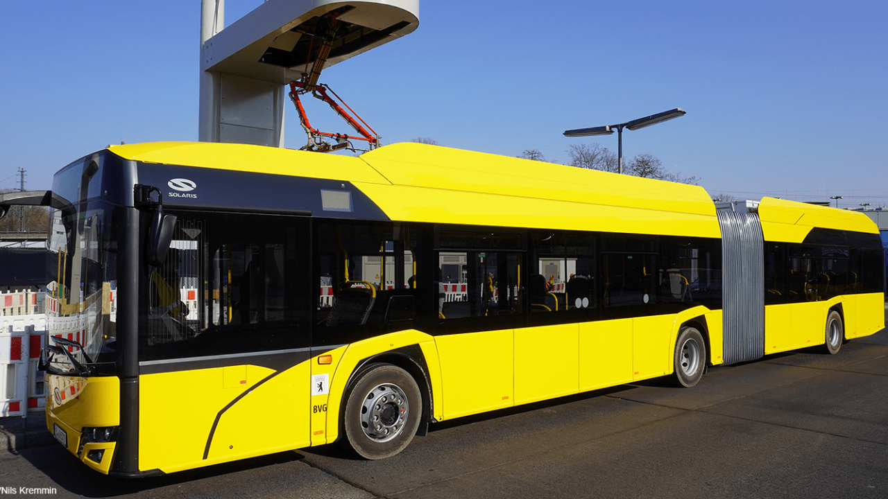 BVG Berlin starts taking deliveries of 107 e-buses from Solaris. A new ...