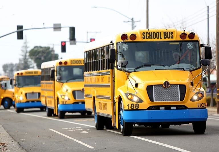 260 electric school buses in Canada. Lion Electric secures a major ...