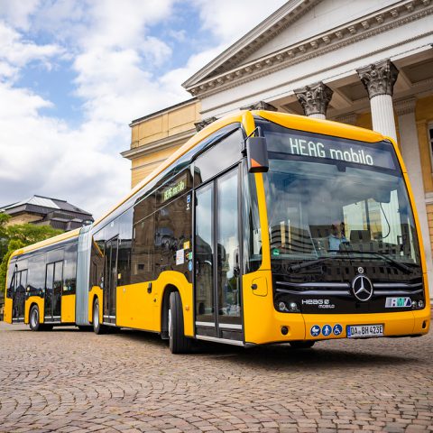 mooi zo paraplu Kinderachtig Darmstadt (Germany) towards an 80% electric fleet by 2025. 24 eCitaro just  deployed - Sustainable Bus