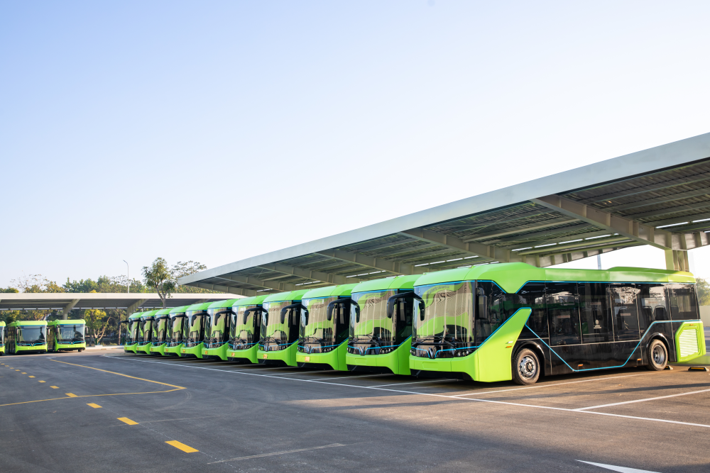 Vietnam, Asian Development Bank awards $135 million financing to VinFast for e-buses and charging stations