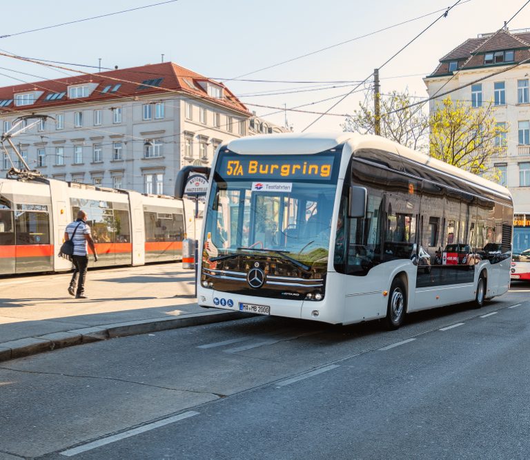 Wiener Linien to cover 9 routes with eCitaro buses by end 2025. 60 ...