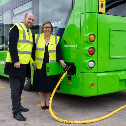 https://www.sustainable-bus.com/wp-content/uploads/2023/03/First-Electric-Launch-21032023-40-480x480.jpg