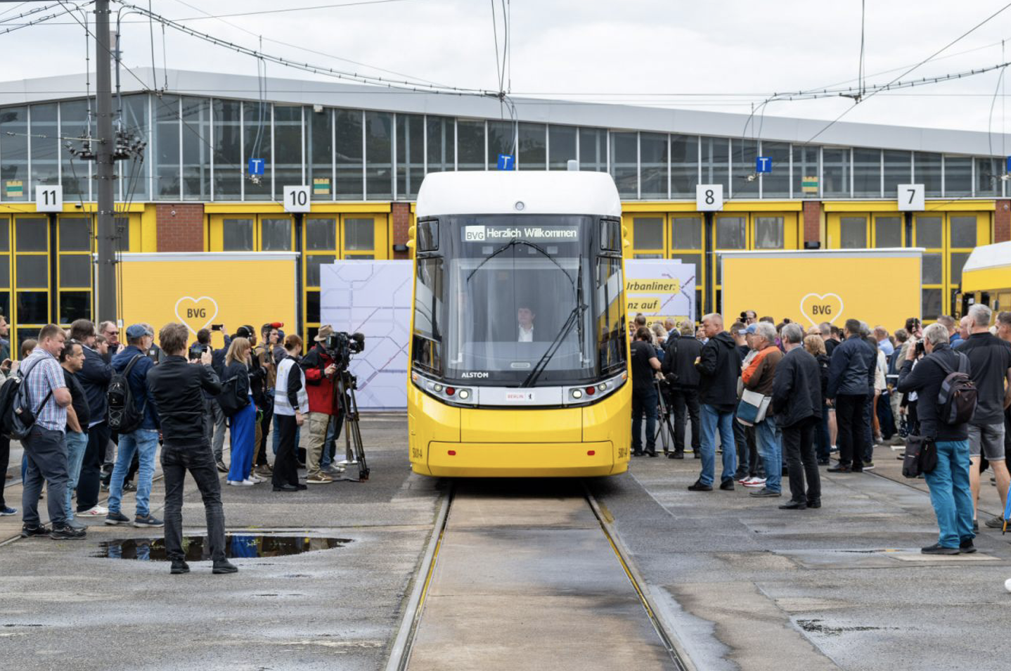 Alstom Urbaliner Flexity tram BVG Berlin