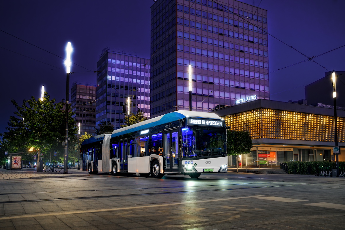 Solaris Urbino 18 Hydrogen: Bus of the Year 2025