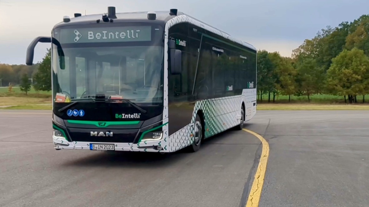 autonomous bus